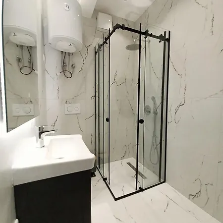 Goat Apartamento Tirana